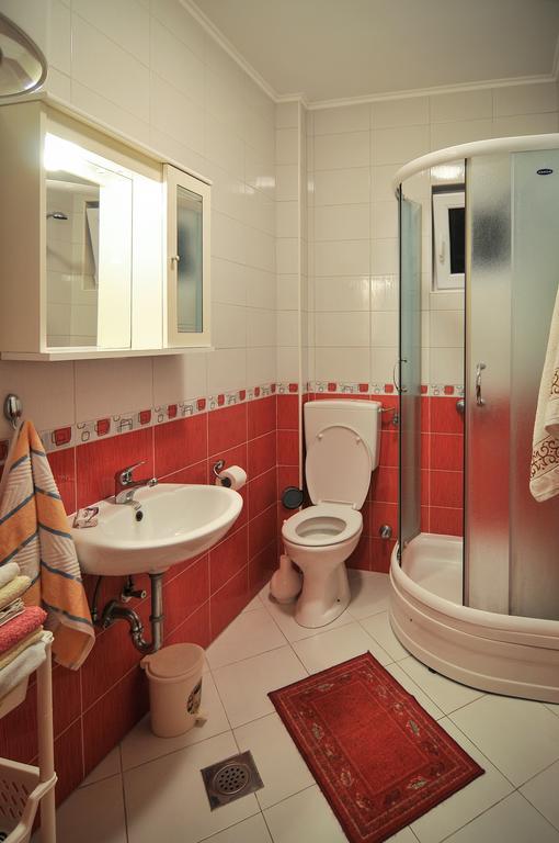 Apartments Samardzic Tivat Bagian luar foto