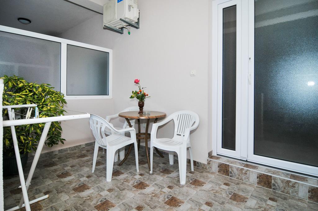 Apartments Samardzic Tivat Bagian luar foto