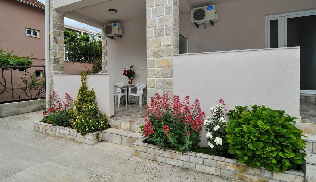 Apartments Samardzic Tivat Bagian luar foto