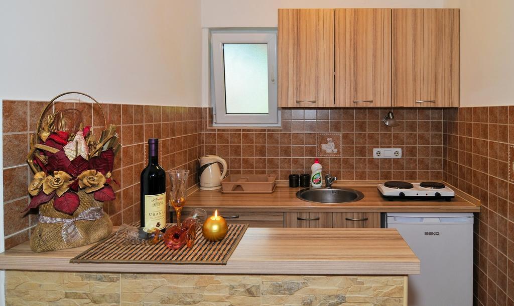 Apartments Samardzic Tivat Bagian luar foto