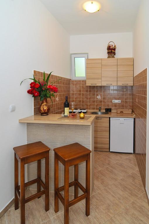 Apartments Samardzic Tivat Bagian luar foto