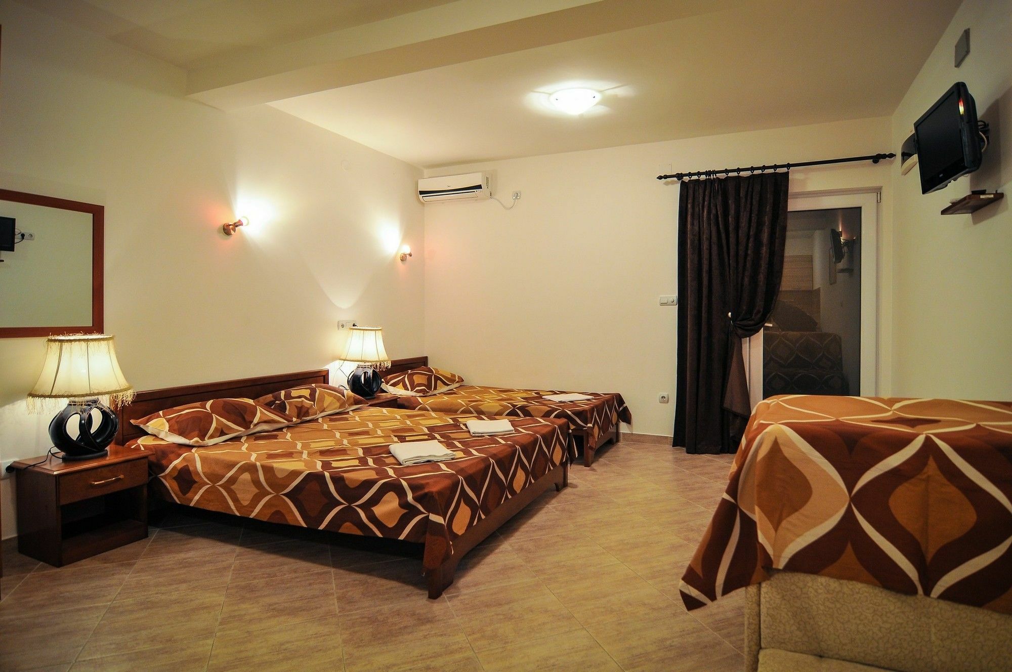 Apartments Samardzic Tivat Bagian luar foto