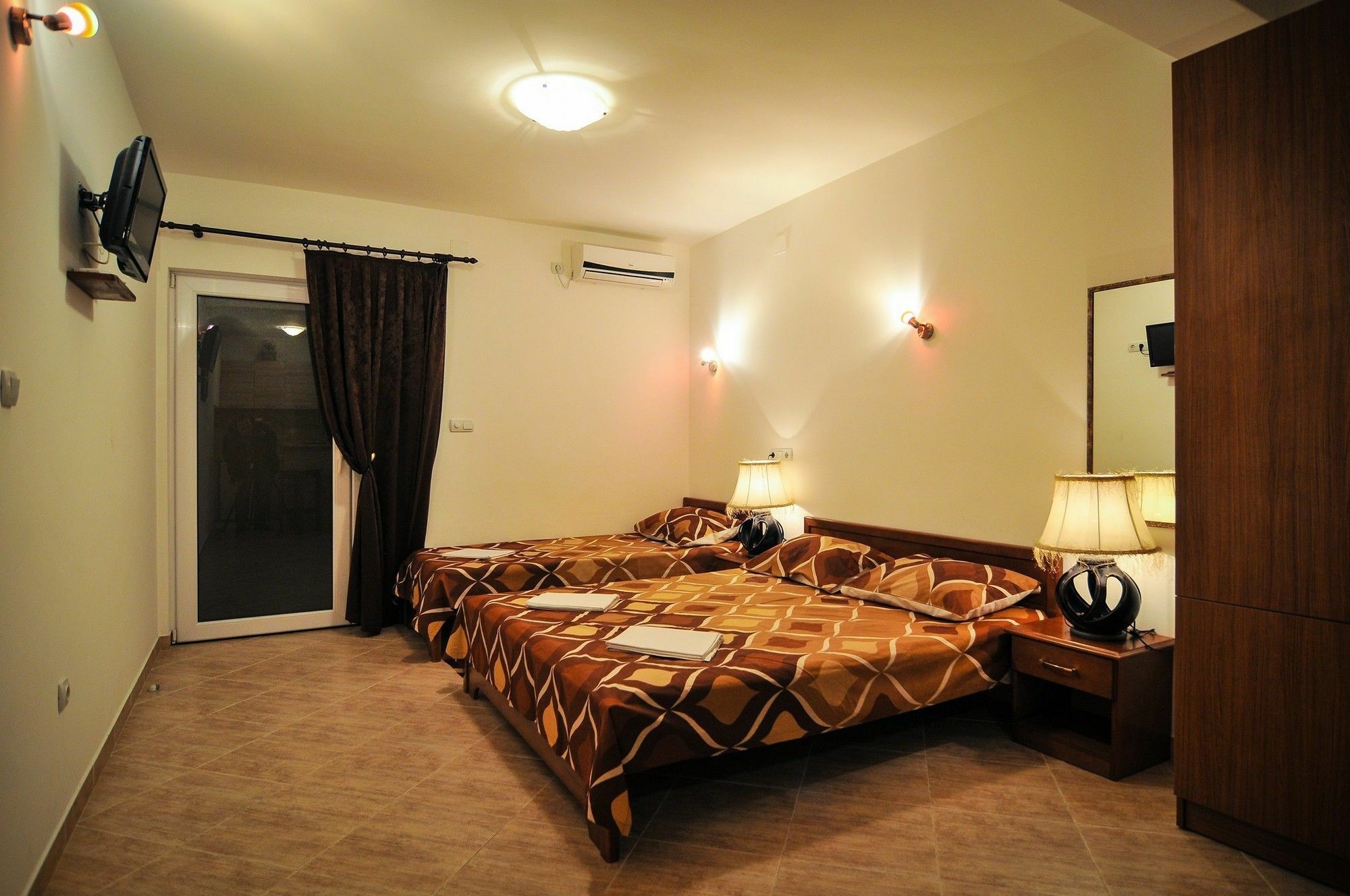 Apartments Samardzic Tivat Bagian luar foto